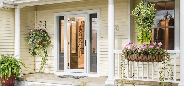 screen door installation in Hanford